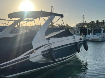 Rinker 246CC d’occasion à vendre