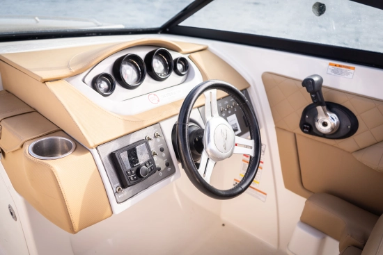 Sea Ray SDX 270 OB usado à venda