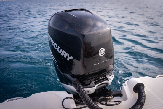 Sea Ray SDX 270 OB usado à venda