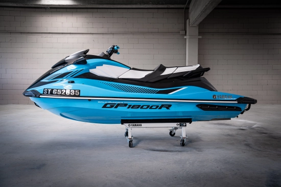 Yamaha GP 1800R usado à venda
