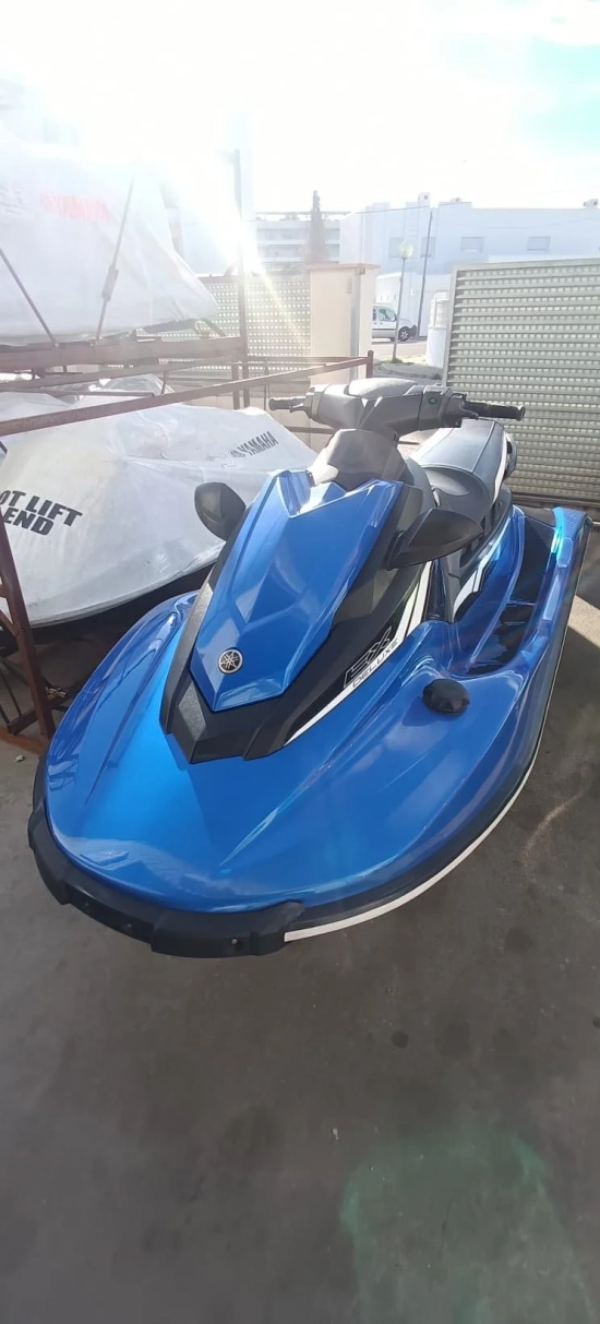 Yamaha EX Deluxe usado à venda