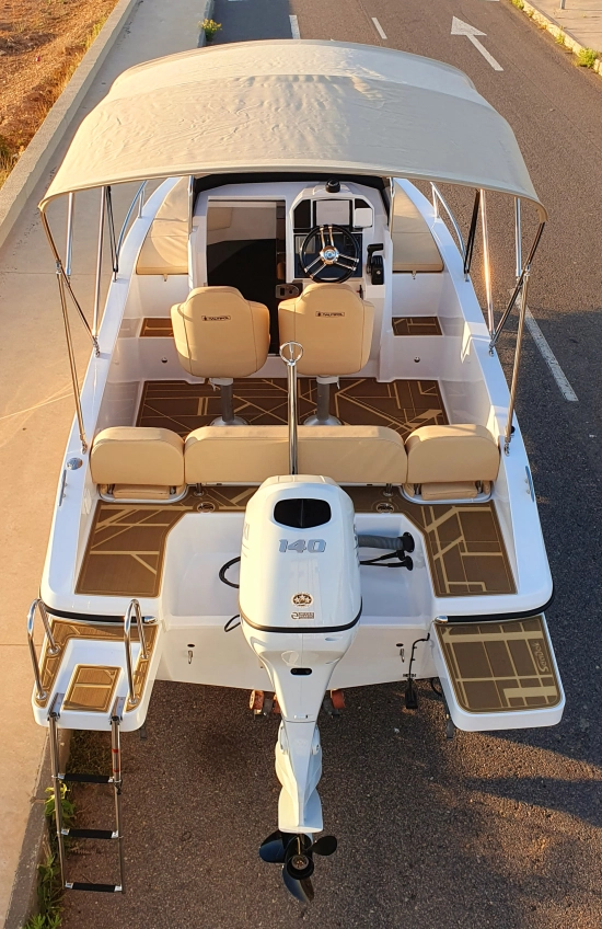 7 MARES 630 Sundeck nuevo en venta