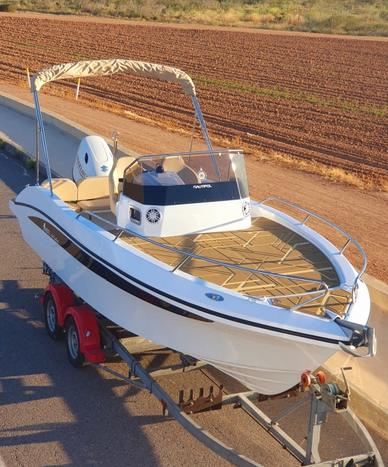 7 MARES 630 Sundeck nuevo en venta