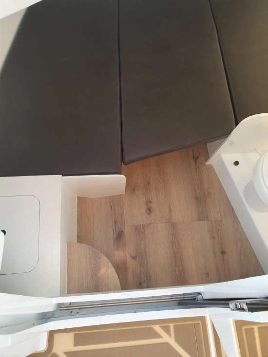 7 MARES 630 Sundeck nuevo en venta