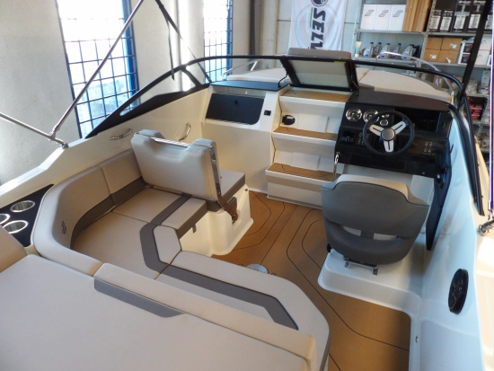 Bayliner c21i nuova in vendita