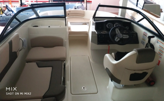 Bayliner VR5 nuova in vendita