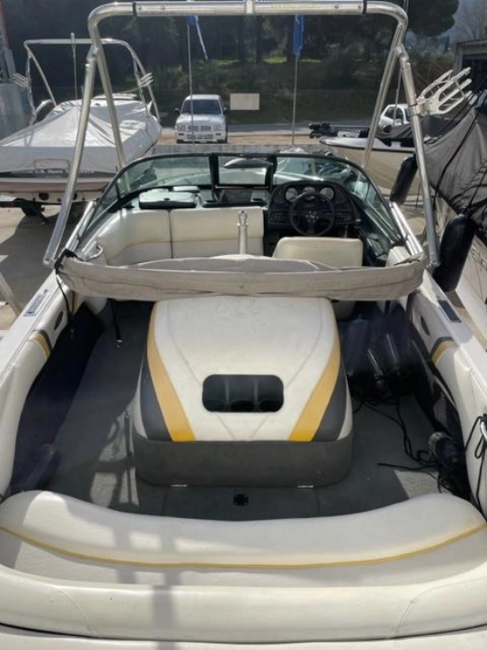 Malibu Boats Response LX usata in vendita