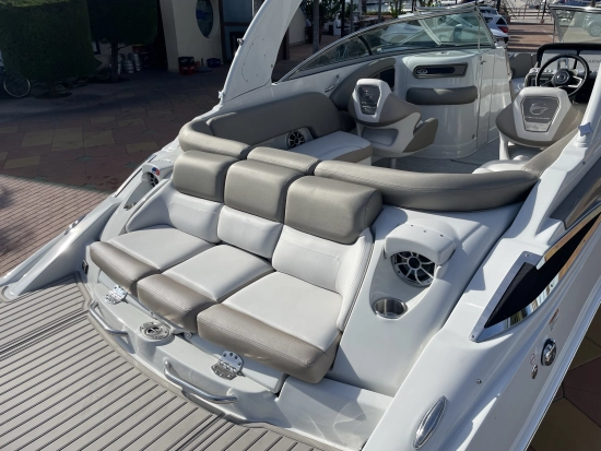 Crownline 270 SS usado à venda