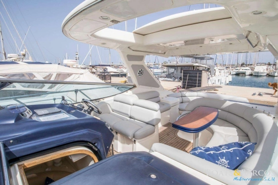 Sealine S42 usado à venda