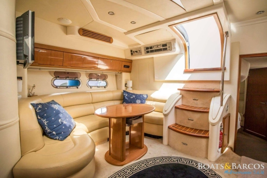 Sealine S42 usado à venda