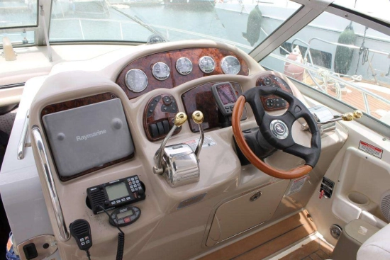 Sea Ray Sundancer 355 usata in vendita