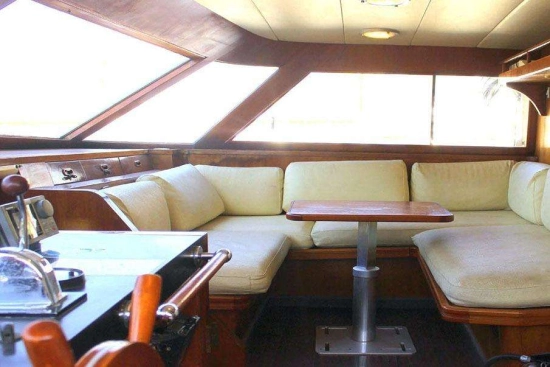 Cantieri di Pisa 90 usado à venda