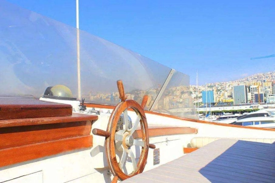 Cantieri di Pisa 90 usado à venda