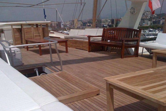 Cantieri di Pisa 90 usado à venda