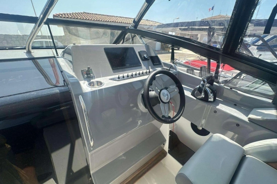 Cantieri di Pisa 90 usado à venda