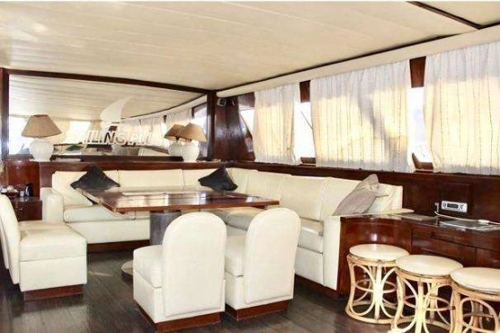 Cantieri di Pisa 90 usado à venda