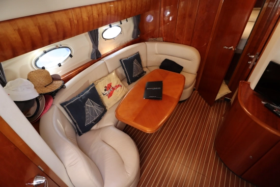 Princess V42 usado à venda