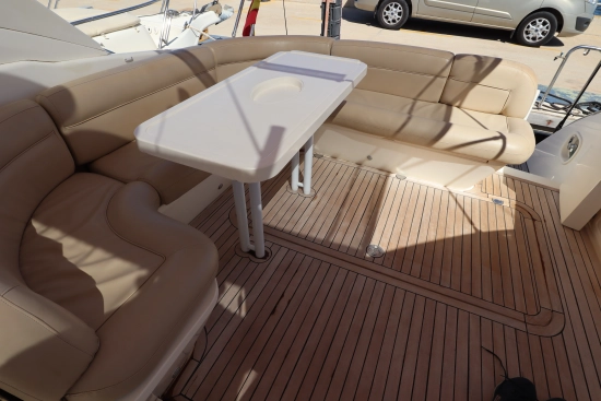 Princess V42 usado à venda