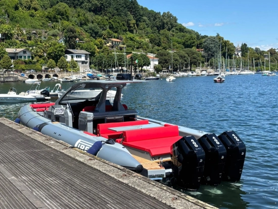 Pirelli Speedboat 42 nuova in vendita