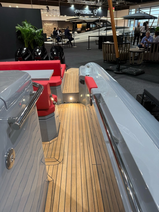Pirelli Speedboat 42 nuova in vendita