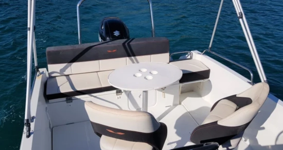 Beneteau Flyer 6.6 SUNdeck de segunda mano en venta