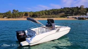 Beneteau Flyer 5.5 SPACEDECK usado à venda