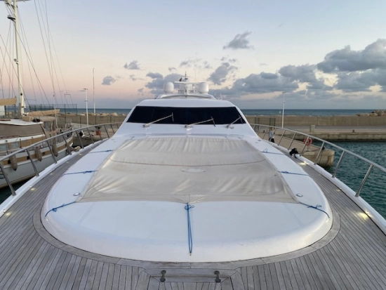 Mangusta 108 HT usado à venda