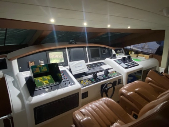 Mangusta 108 HT usado à venda