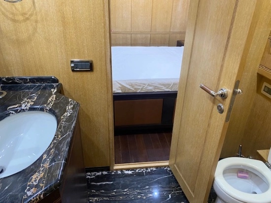 Mangusta 108 HT usado à venda
