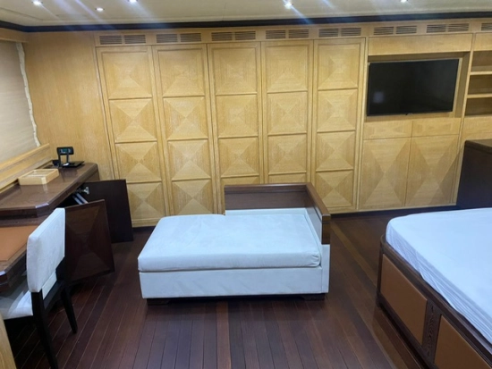 Mangusta 108 HT usado à venda