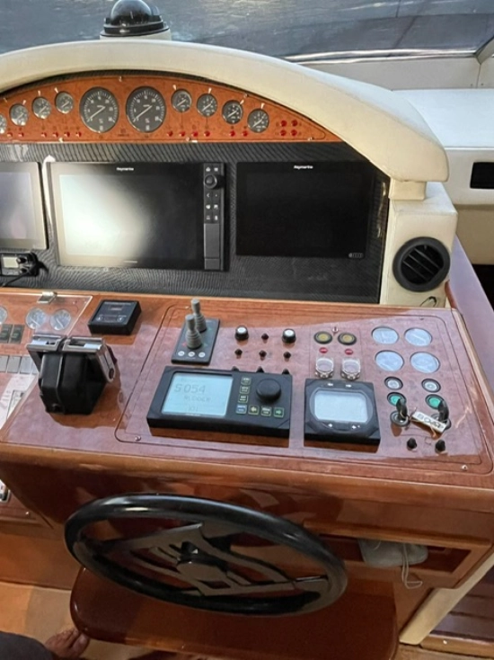 Ferretti 68 fly de segunda mano en venta