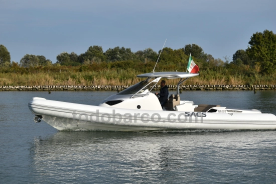 Sacs Marine Strider 11 Sundeck usado à venda