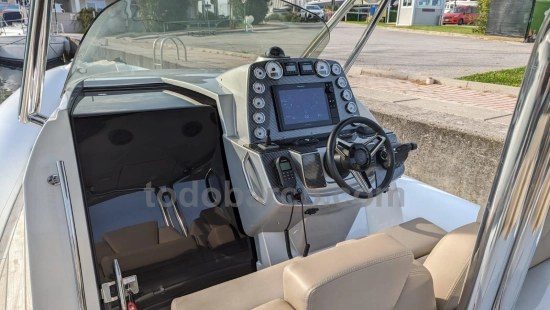 Sacs Marine Strider 11 Sundeck usado à venda