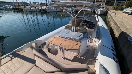 Sacs Marine Strider 11 Sundeck usado à venda