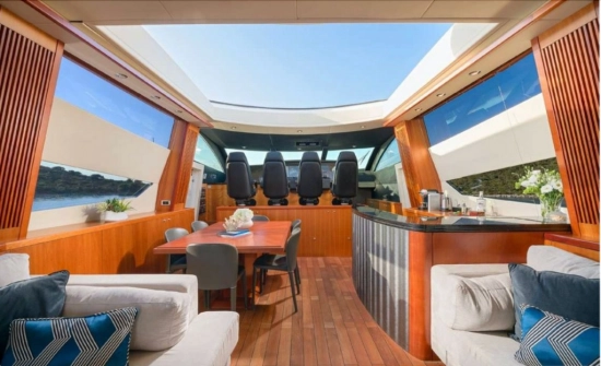 Sunseeker Predator 108 usata in vendita
