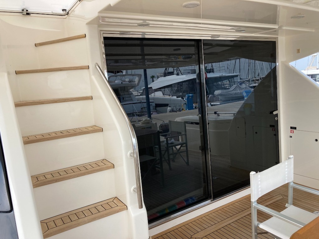 Ferretti 720 usata in vendita