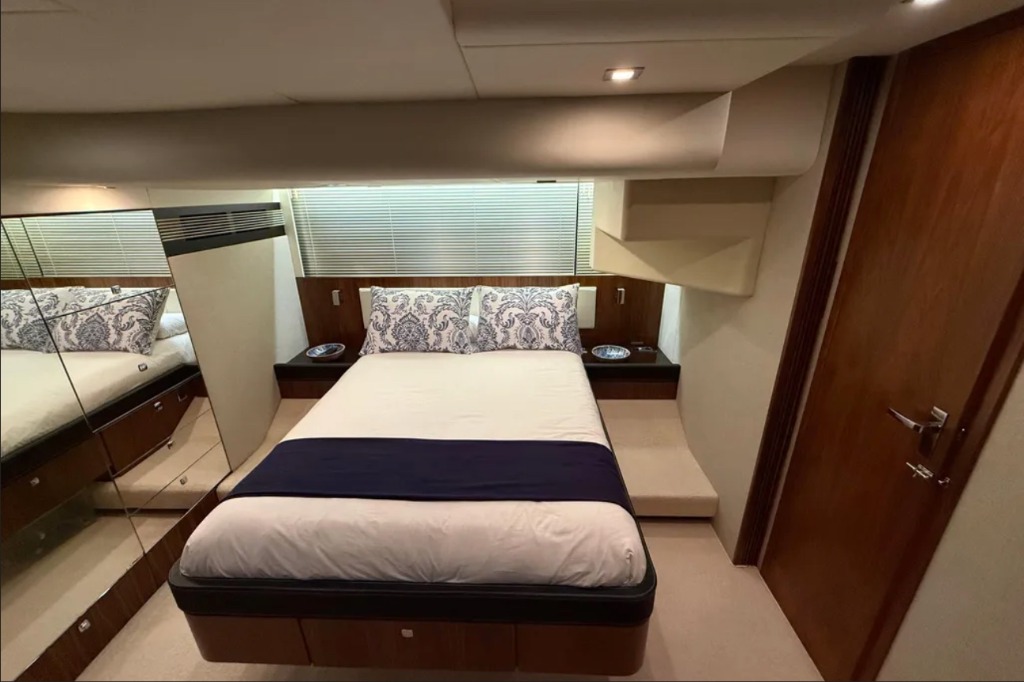 Fairline Squadron 58 FLY usado à venda