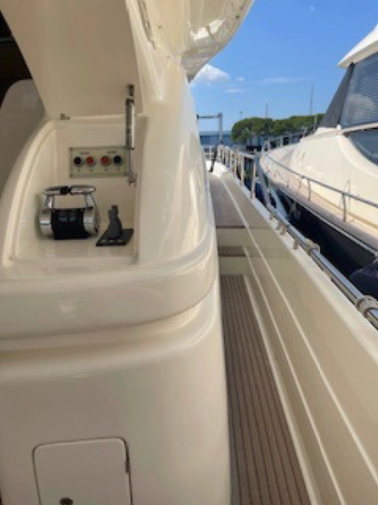 Ferretti 681 de segunda mano en venta