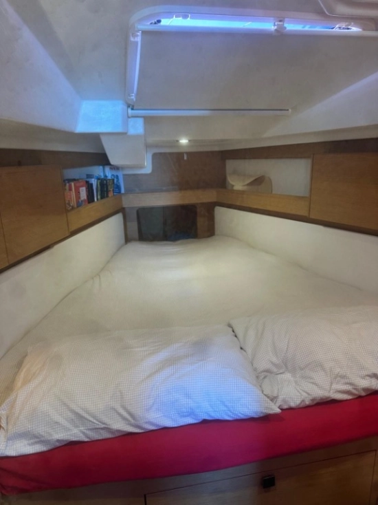 Elan Marine E5 usado à venda