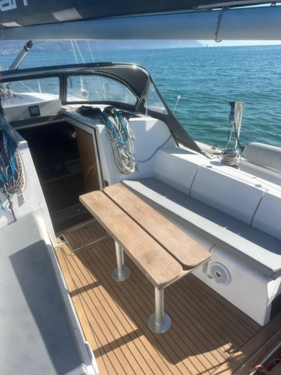 Elan Marine E5 usado à venda
