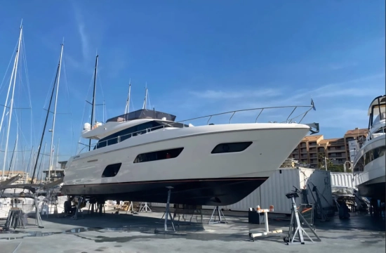 Ferretti 550 usata in vendita