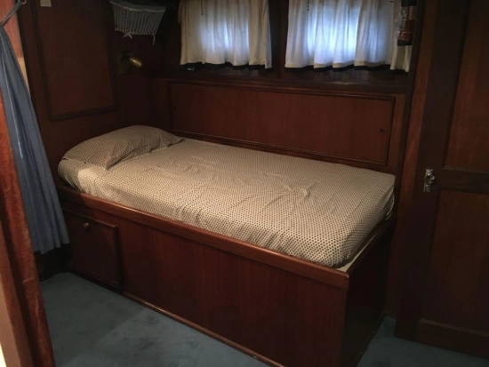 Hatteras Yachts 43 DOUBLE CABIN usata in vendita