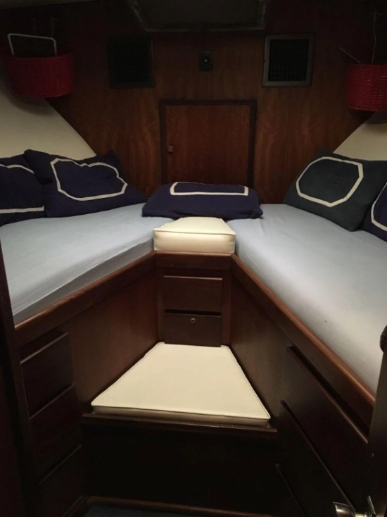 Hatteras Yachts 43 DOUBLE CABIN usata in vendita