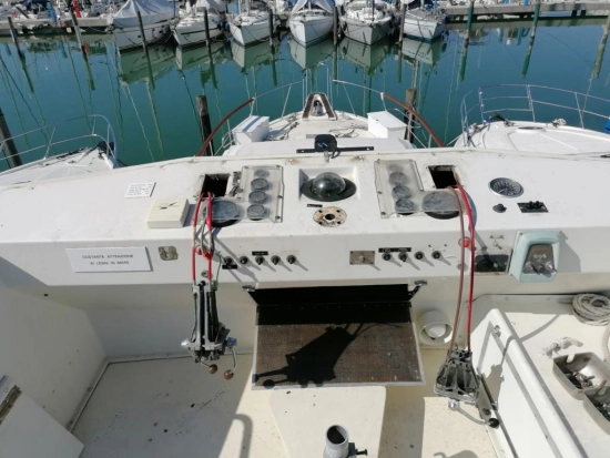 Hatteras Yachts 43 DOUBLE CABIN usata in vendita
