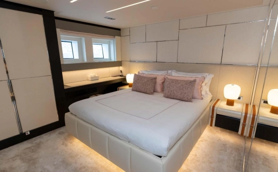Pershing (Ferretti SpA) 140 usata in vendita