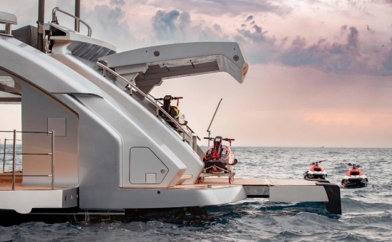 Pershing (Ferretti SpA) 140 usata in vendita