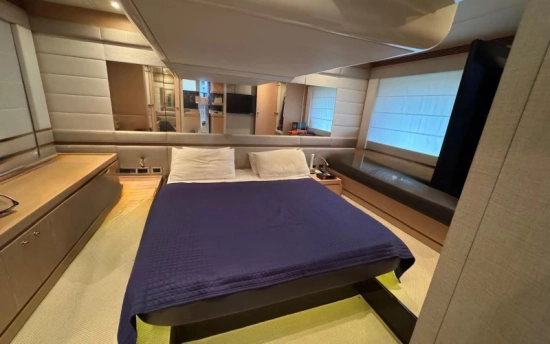Ferretti 570 usata in vendita