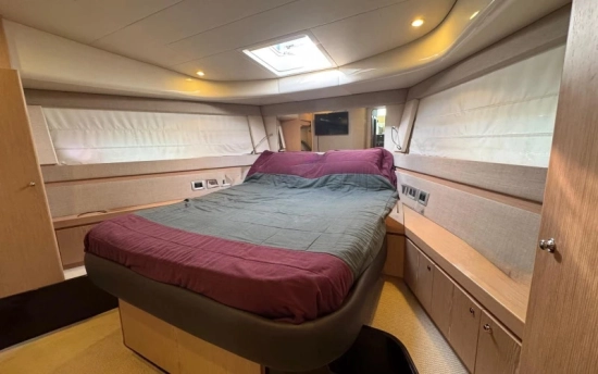 Ferretti 570 usata in vendita
