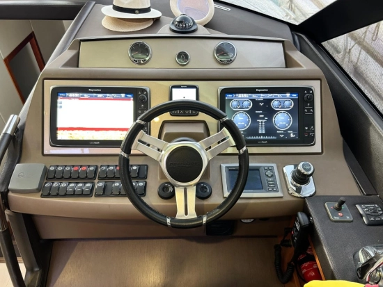 Prestige 550 FLY usata in vendita