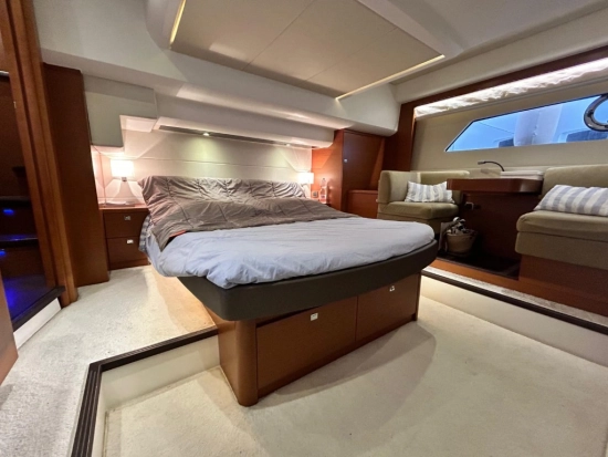 Prestige 550 FLY usata in vendita